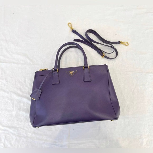 Prada Handbags - Prada Galleria Saffiano Bag